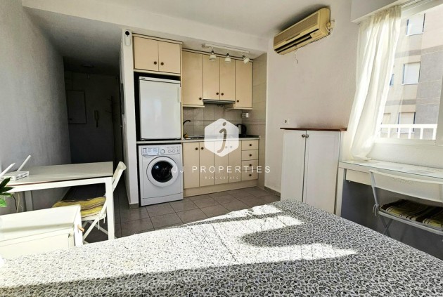 Resale - Apartment / flat -
Torrevieja - Torreblanca