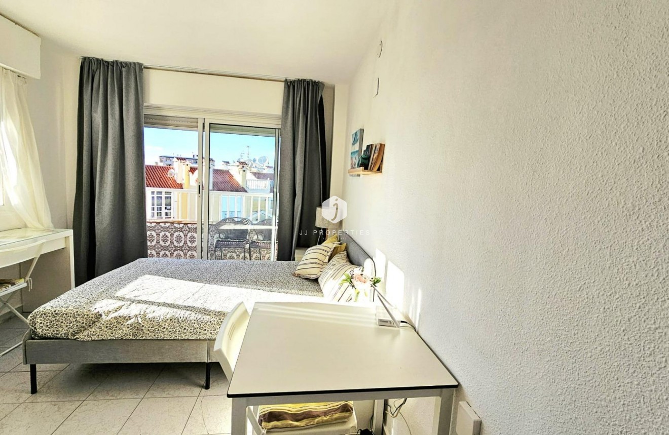 Resale - Apartment / flat -
Torrevieja - Torreblanca