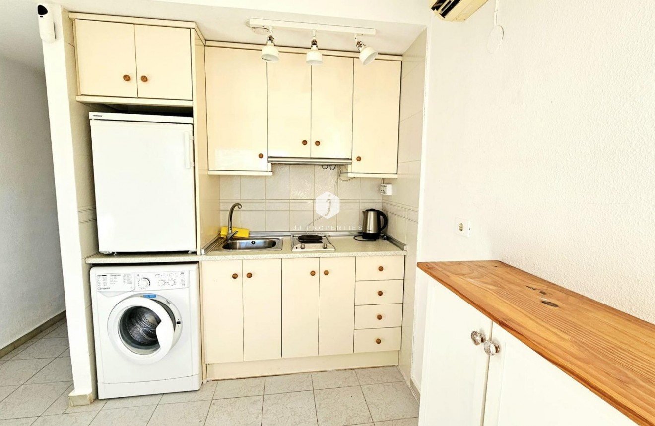 Resale - Apartment / flat -
Torrevieja - Torreblanca