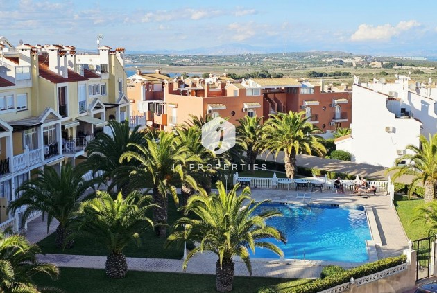 Resale - Apartment / flat -
Torrevieja - Torreblanca