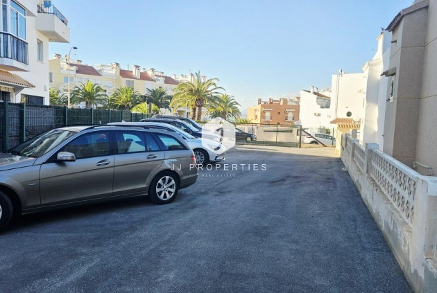 Resale - Apartment / flat -
Torrevieja - Torreblanca