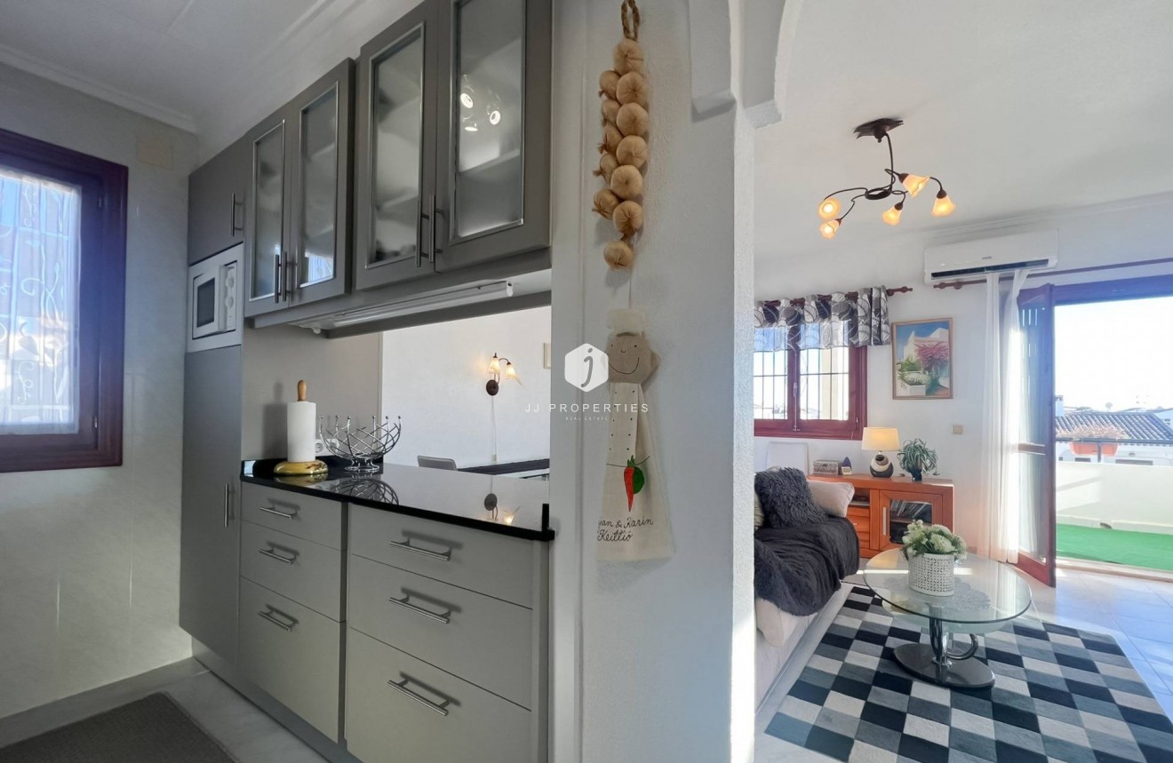 Resale - Bungalow -
Torrevieja - Los Frutales