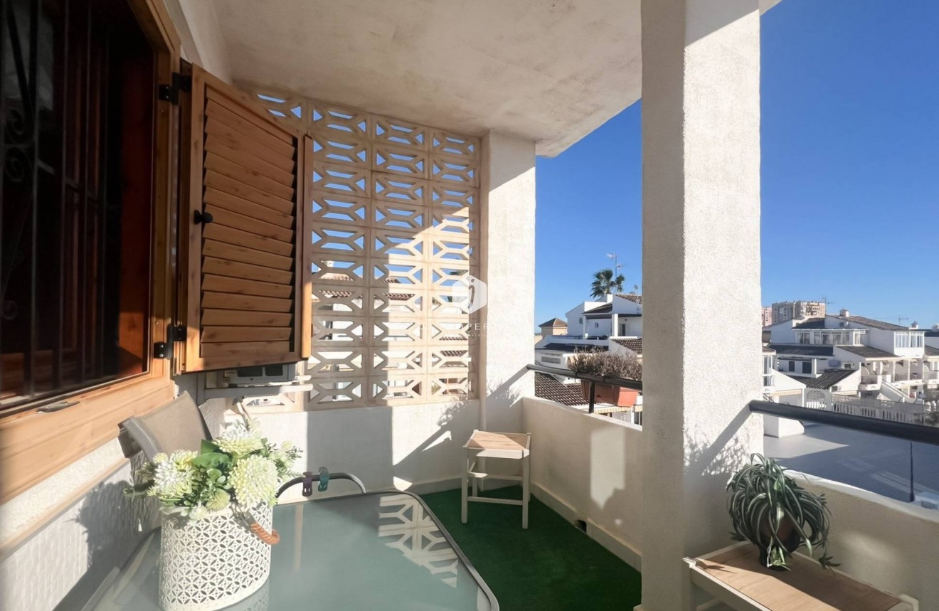 Resale - Bungalow -
Torrevieja - Los Frutales