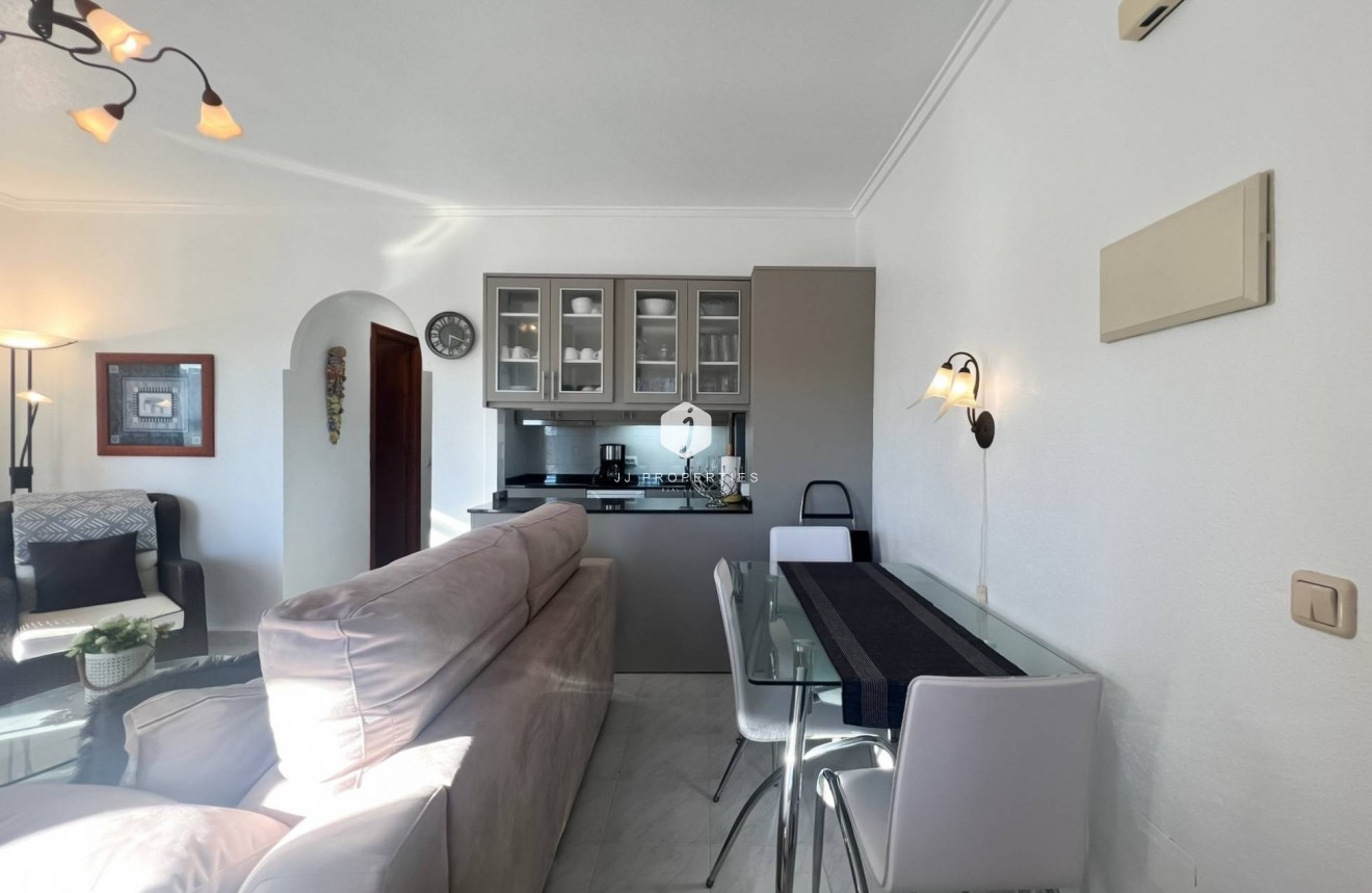 Resale - Bungalow -
Torrevieja - Los Frutales