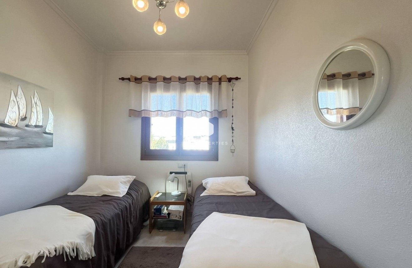 Resale - Bungalow -
Torrevieja - Los Frutales