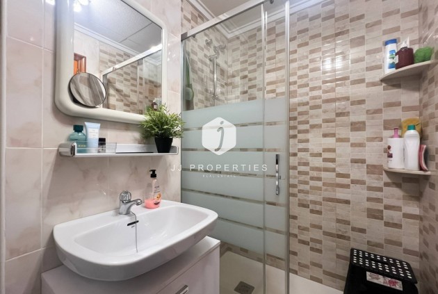 Resale - Bungalow -
Torrevieja - Los Frutales