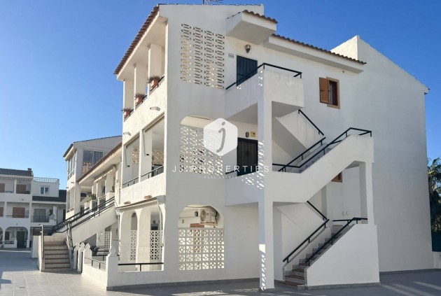 Resale - Bungalow -
Torrevieja - Los Frutales