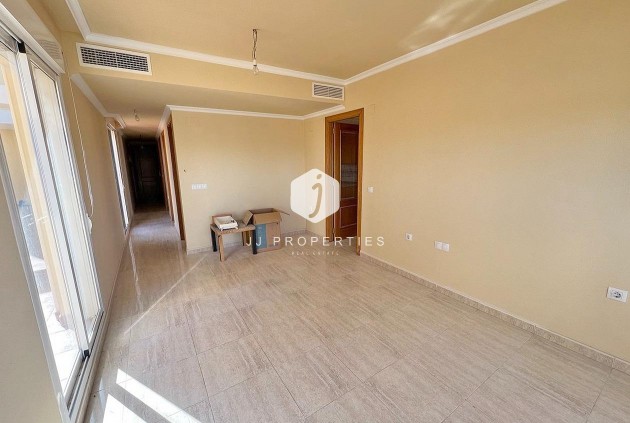 Resale - Penthouse -
Guardamar del Segura - puerto deportivo