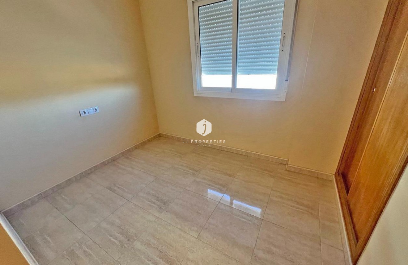 Resale - Penthouse -
Guardamar del Segura - puerto deportivo