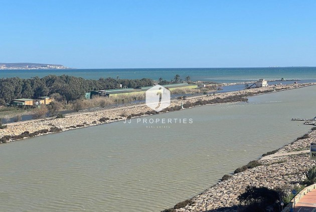 Resale - Penthouse -
Guardamar del Segura - puerto deportivo