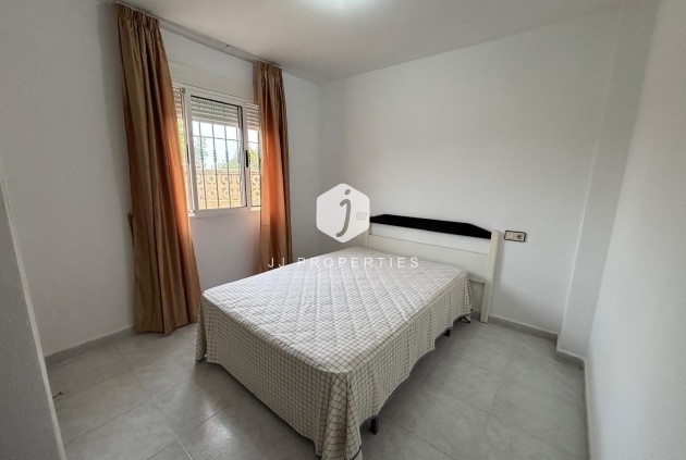 Resale - Bungalow -
Torrevieja - La Siesta - El Salado - Torreta