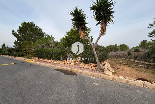 Resale - Bungalow -
Torrevieja - La Siesta - El Salado - Torreta