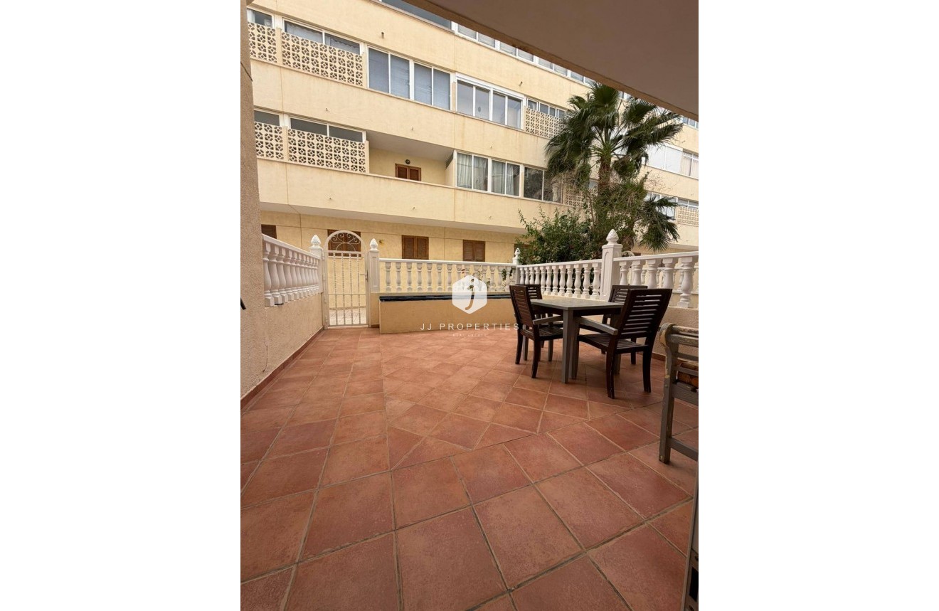 Resale - Apartment / flat -
Orihuela Costa - La Regia