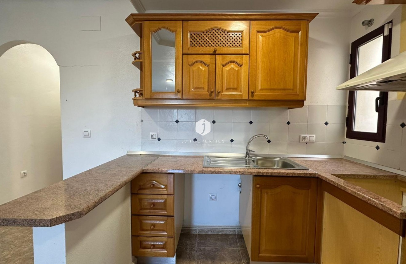 Resale - Apartment / flat -
Orihuela Costa - Campoamor