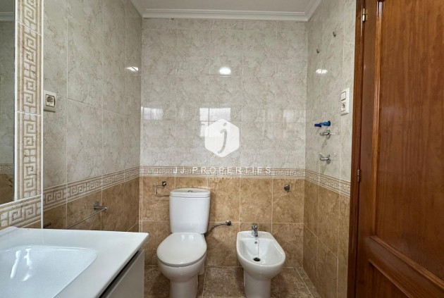 Resale - Apartment / flat -
Orihuela Costa - Campoamor