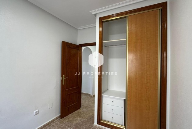 Resale - Apartment / flat -
Orihuela Costa - Campoamor