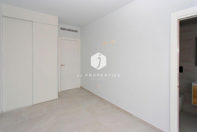 Resale - Apartment / flat -
Torrevieja - Playa del Cura