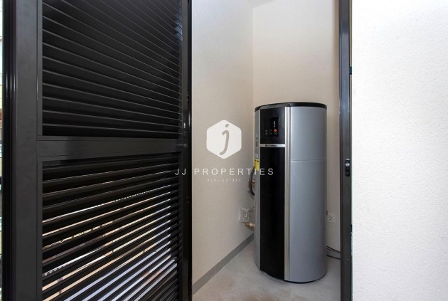 Resale - Apartment / flat -
Torrevieja - Playa del Cura