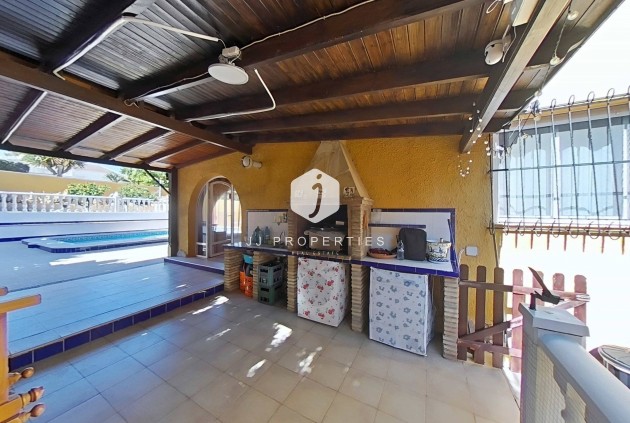 Resale - Villa -
Torrevieja - Los Balcones