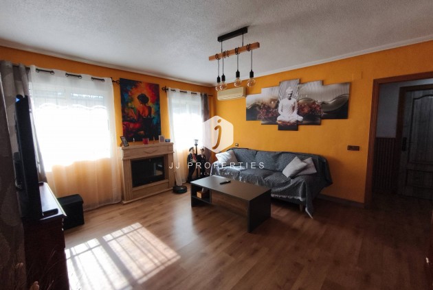 Resale - Villa -
Torrevieja - Los Balcones