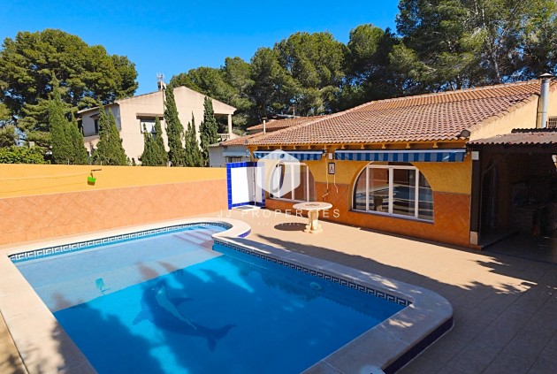 Resale - Villa -
Torrevieja - Los Balcones