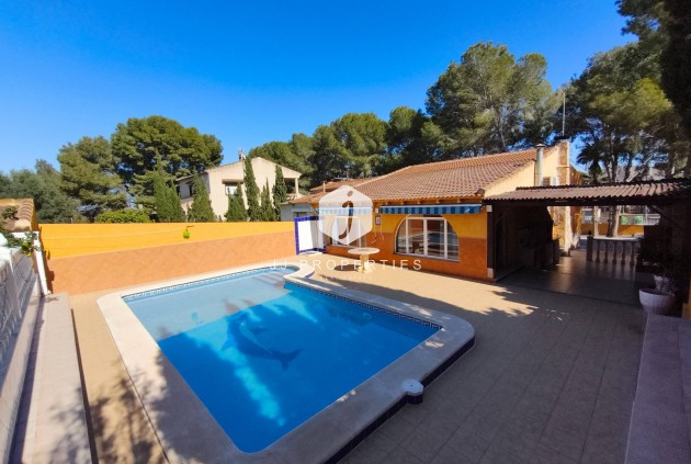 Resale - Villa -
Torrevieja - Los Balcones