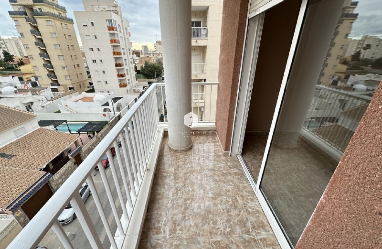 Resale - Apartment / flat -
Torrevieja - Costa Blanca