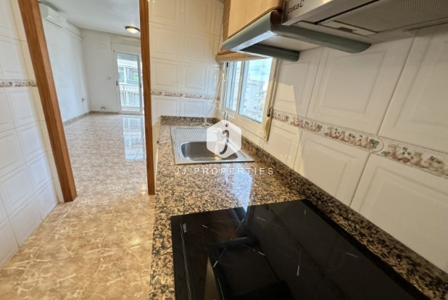 Resale - Apartment / flat -
Torrevieja - Costa Blanca