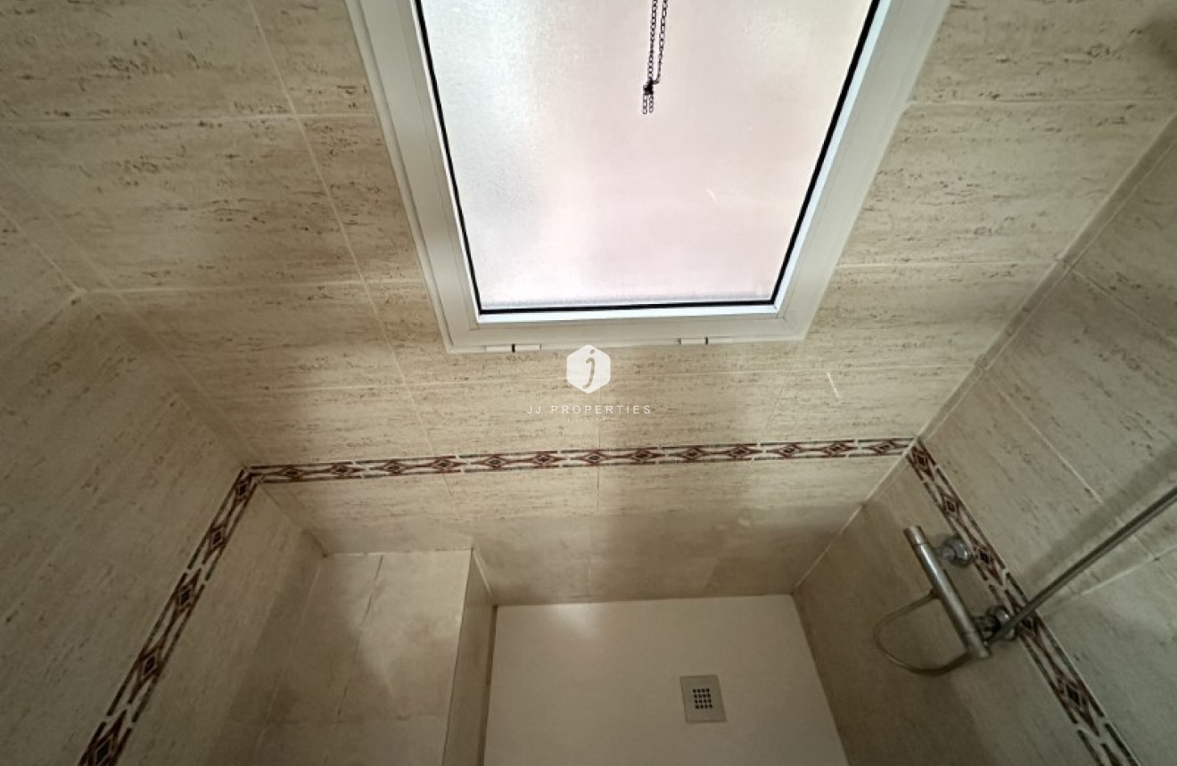 Resale - Apartment / flat -
Torrevieja - Costa Blanca