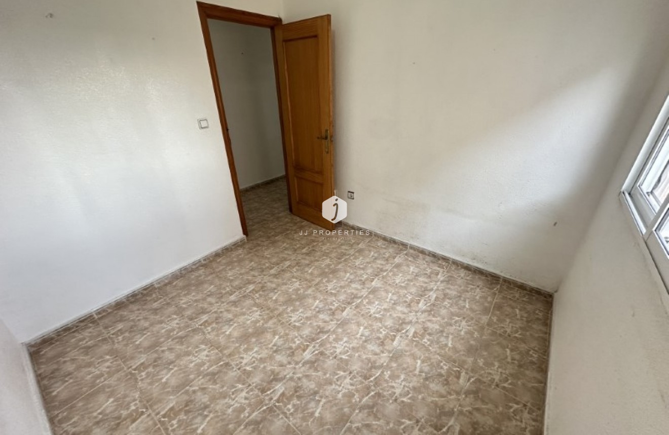 Resale - Apartment / flat -
Torrevieja - Costa Blanca