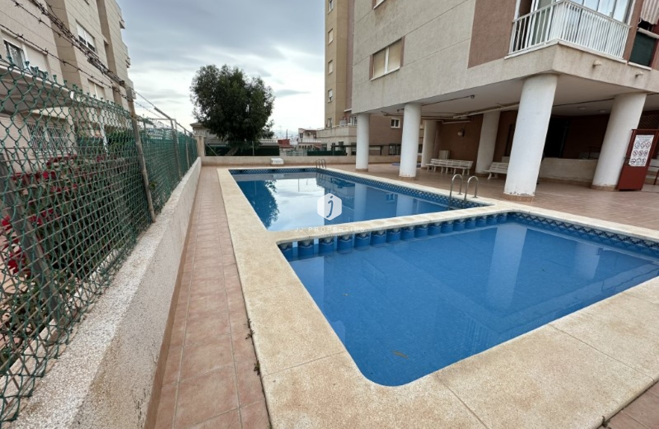 Resale - Apartment / flat -
Torrevieja - Costa Blanca