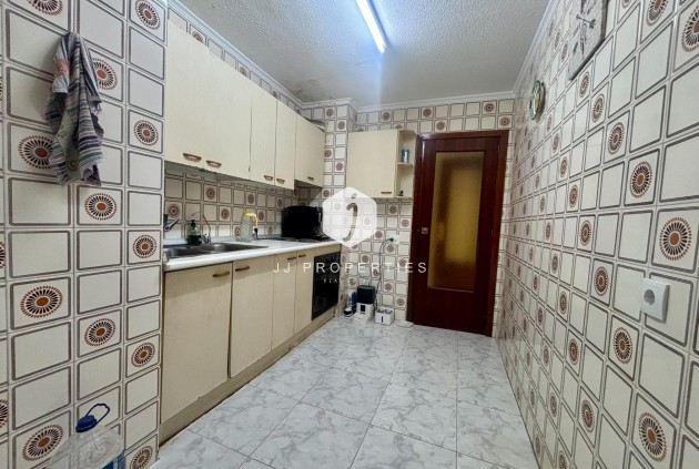 Resale - Apartment / flat -
Torrevieja