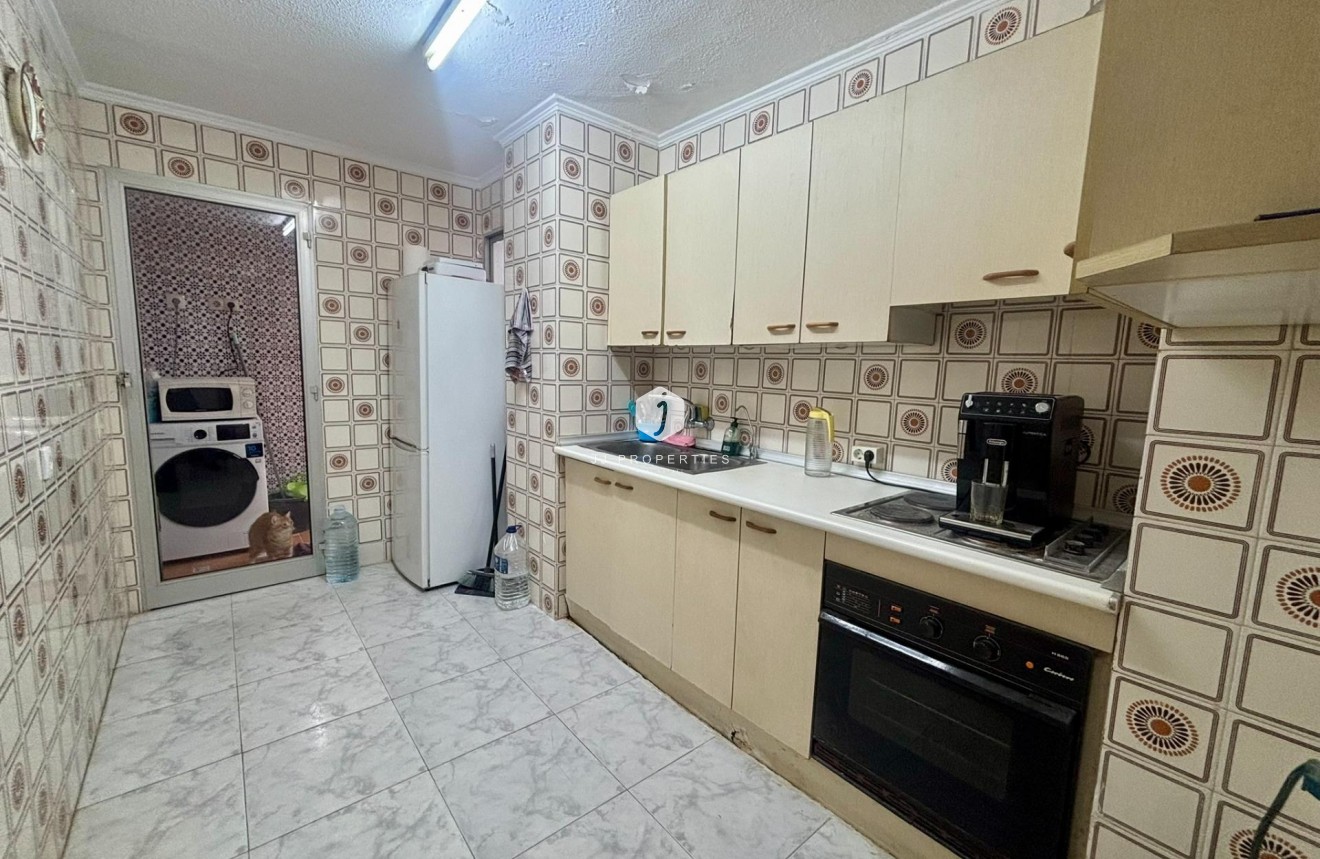 Resale - Apartment / flat -
Torrevieja