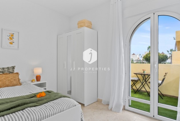 Resale - Chalet -
Orihuela Costa - Costa Blanca