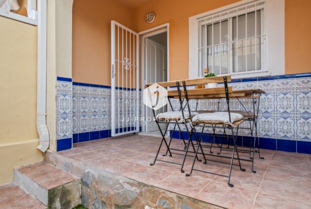 Resale - Chalet -
Orihuela Costa - Costa Blanca