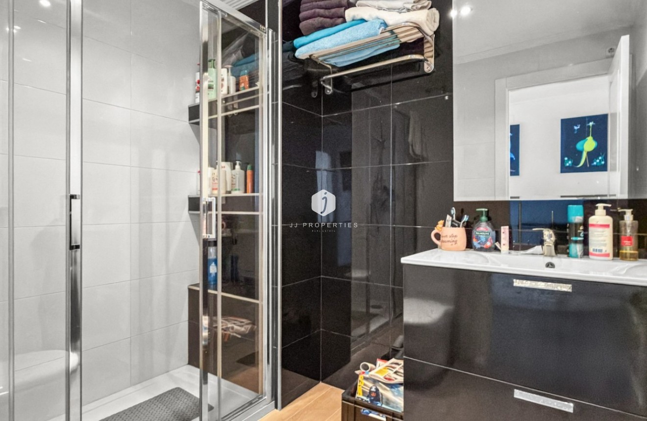 Resale - Apartment / flat -
Orihuela Costa - Costa Blanca