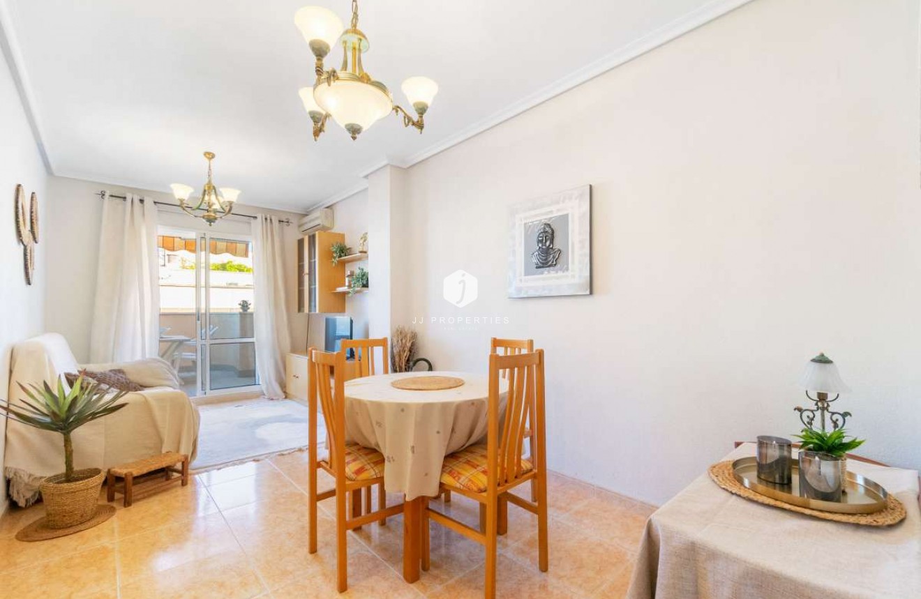 Resale - Apartment / flat -
Torrevieja - Costa Blanca