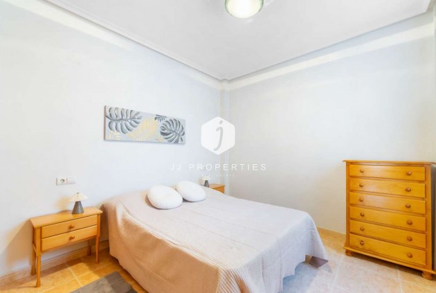 Resale - Apartment / flat -
Torrevieja - Costa Blanca