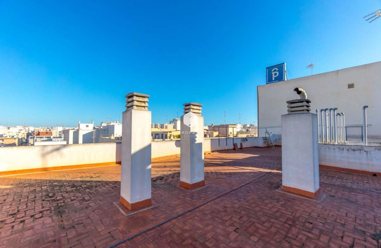 Resale - Apartment / flat -
Torrevieja - Costa Blanca