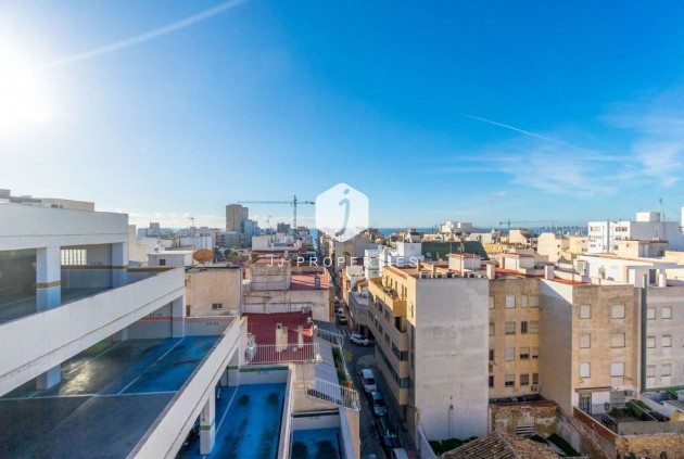 Resale - Apartment / flat -
Torrevieja - Costa Blanca