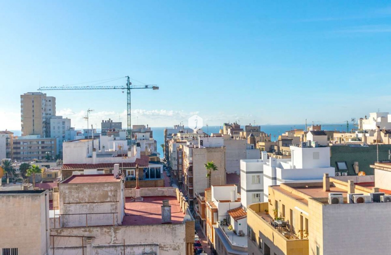 Resale - Apartment / flat -
Torrevieja - Costa Blanca