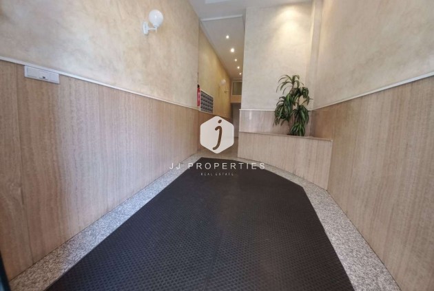 Resale - Apartment / flat -
Torrevieja - Costa Blanca