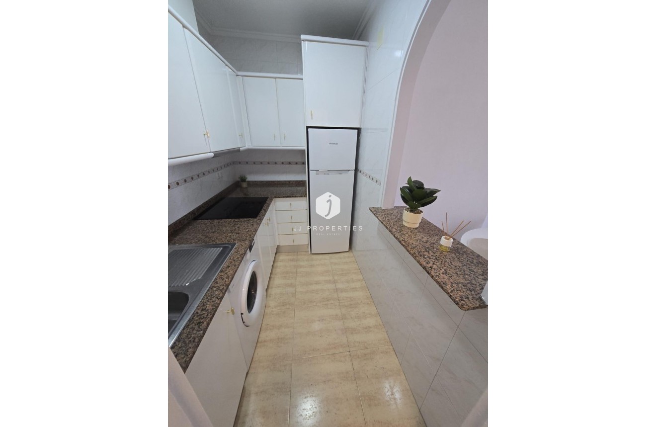 Segunda mano - Apartamento / piso -
Torrevieja - Torreblanca