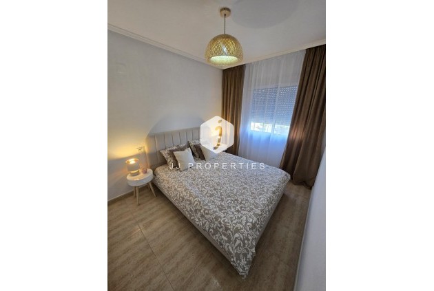 Segunda mano - Apartamento / piso -
Torrevieja - Torreblanca