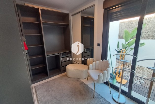 Resale - Villa -
Cabo Roig - Costa Blanca