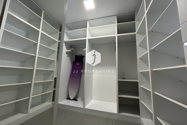 Resale - Villa -
Los Balcones - Costa Blanca