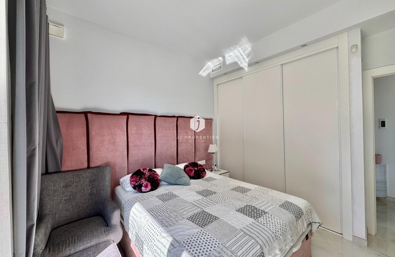 Resale - Villa -
Orihuela Costa - Lomas de Cabo Roig