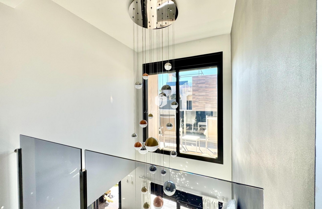 Resale - Villa -
Orihuela Costa - Lomas de Cabo Roig