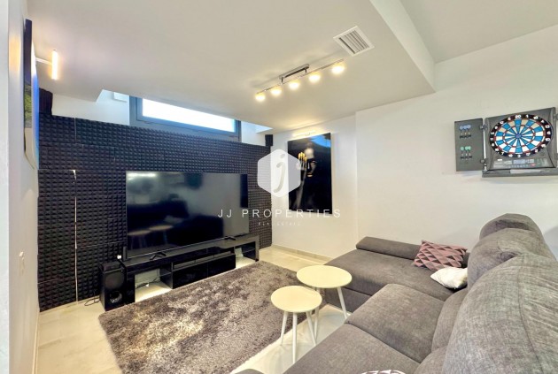 Resale - Villa -
Orihuela Costa - Lomas de Cabo Roig