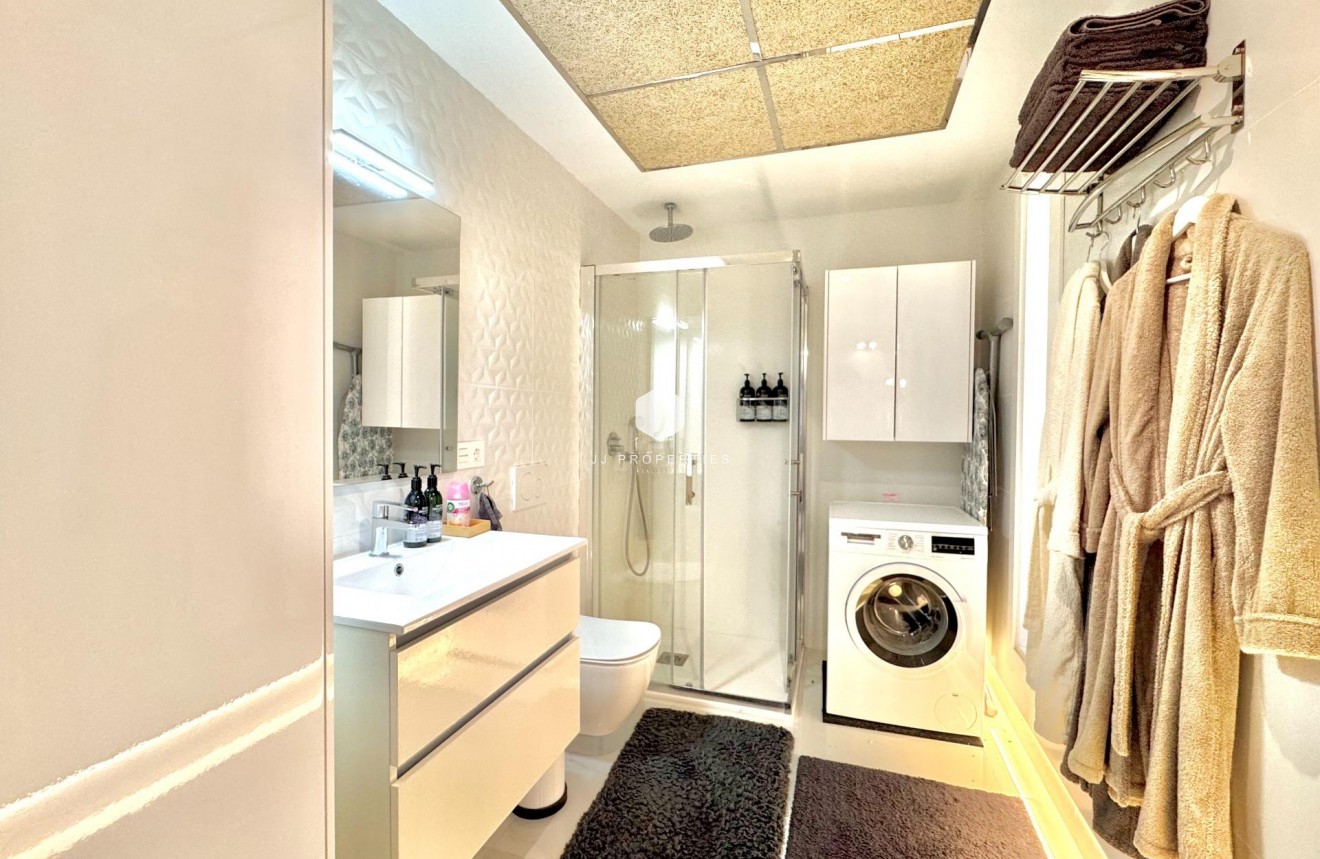 Resale - Villa -
Orihuela Costa - Lomas de Cabo Roig